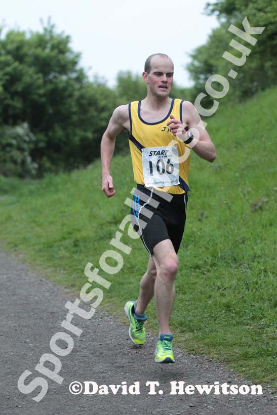Brendan McMillan (Jarrow) winning the George Ogle Memorial Race, Rowlands Gill.